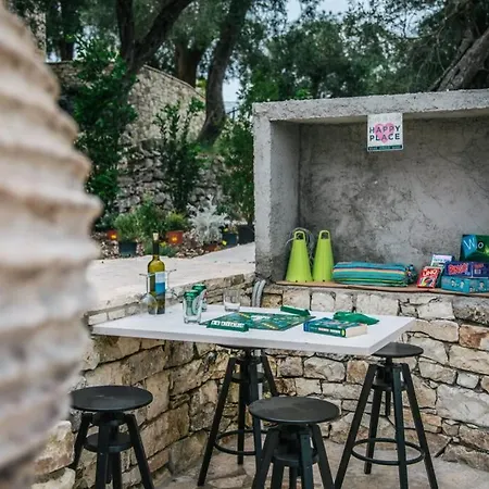Paxos Stonehouse Tatil Evi Gaios