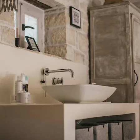 Paxos Stonehouse Tatil Evi Gaios