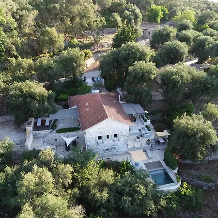 Paxos Stonehouse Semesterbostad Gaios